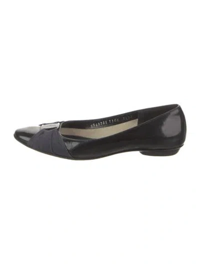 Pre-owned Ferragamo Patent Leather Ballet Flats In Black