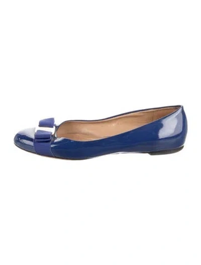 Pre-owned Ferragamo Patent Leather Bow Accents Ballet Flats In Blue