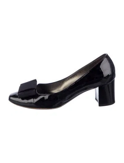 Pre-owned Ferragamo Patent Leather Bow Accents Pumps In Black