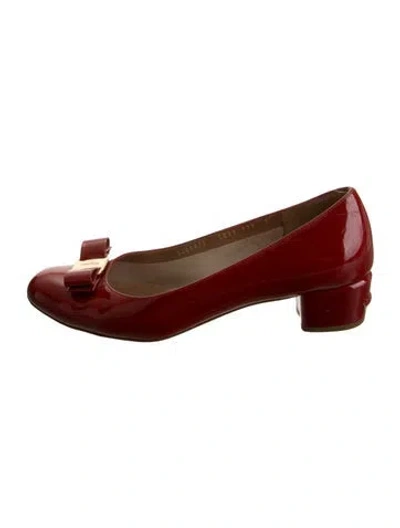 Pre-owned Ferragamo Patent Leather Bow Accents Pumps In Red