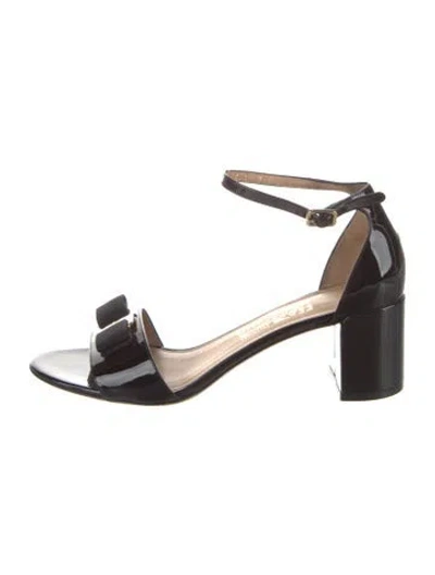 Pre-owned Ferragamo Patent Leather Bow Accents Sandals In Black