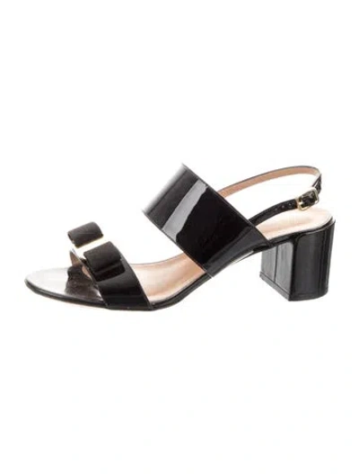 Pre-owned Ferragamo Patent Leather Bow Accents Slingback Sandals In Silver