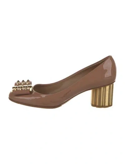Pre-owned Ferragamo Patent Leather Colorblock Pattern Pumps In Neutral