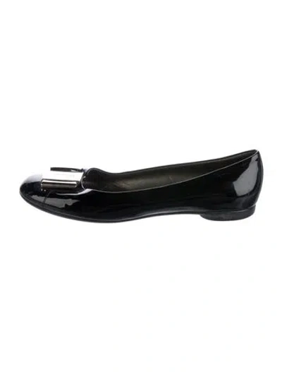Pre-owned Ferragamo Patent Leather Flats In Black