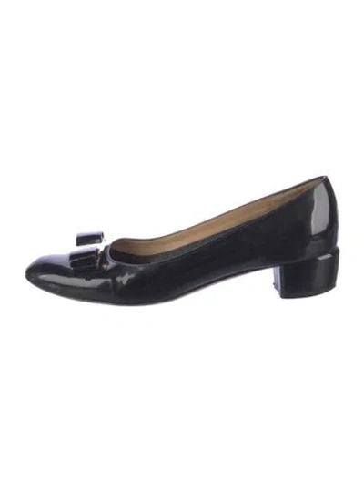 Pre-owned Ferragamo Patent Leather Flats In Black