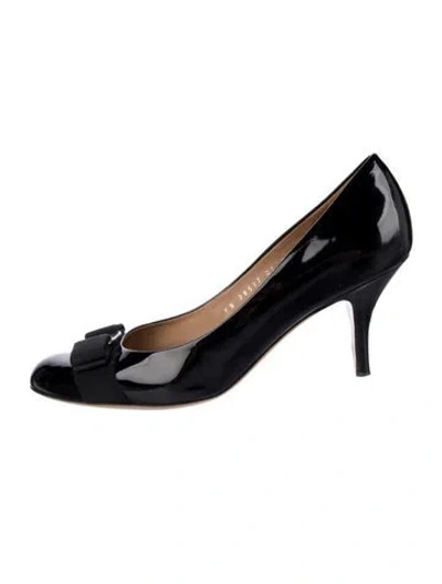 Pre-owned Ferragamo Patent Leather Grosgrain Trim Pumps In Black