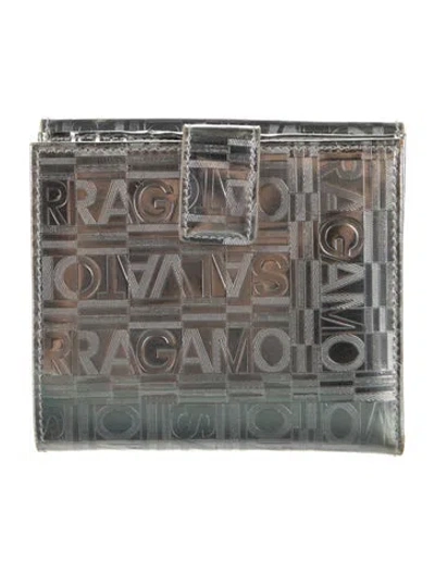 Pre-owned Ferragamo Patent Leather Printed Coin Pouch In Silver