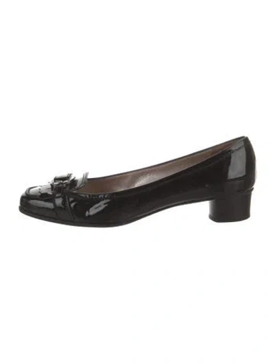 Pre-owned Ferragamo Patent Leather Pumps In Black
