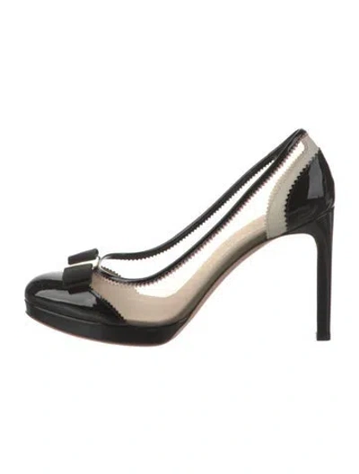 Pre-owned Ferragamo Patent Leather Pumps In Black