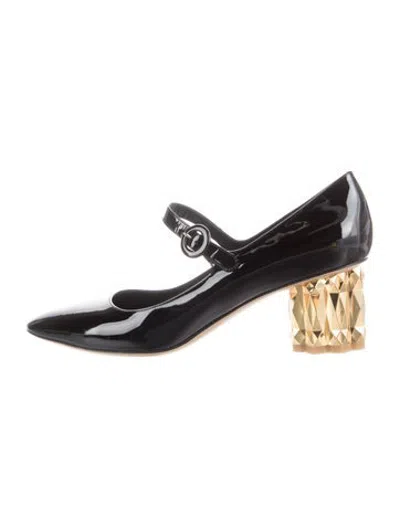 Pre-owned Ferragamo Patent Leather Pumps In Black