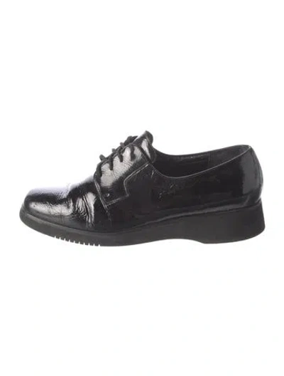 Pre-owned Ferragamo Patent Leather Sneakers In Black