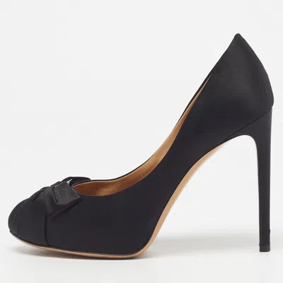 Pre-owned Ferragamo Pianka Size 39.5 Black Satin Bow Platform Pumps