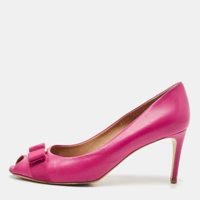 Pre-owned Ferragamo Pink Leather Vara Bow Peep Toe Pumps Size 40.5