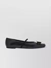 Ferragamo Plate Ballet Flats Gold-tone Buckle In Black