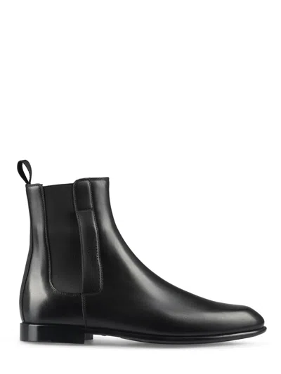 Ferragamo Pointed Toe Ankle Boots With Elastic Side Panels In Black