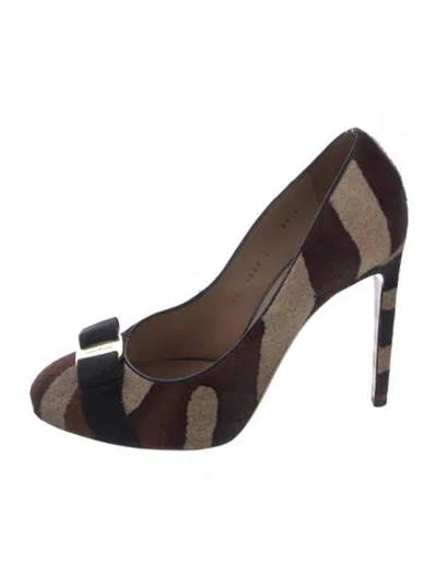 Pre-owned Ferragamo Ponyhair Printed Pumps In Brown