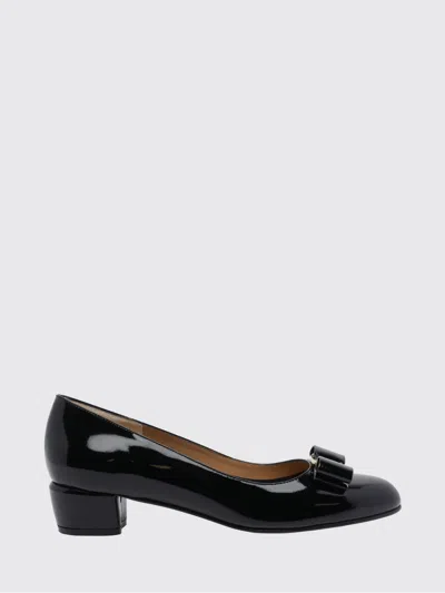 Ferragamo Logo Shoes With Low Heels In Black