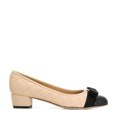 Ferragamo Vara Q 35 Quilted Leather Pumps In Neutrals