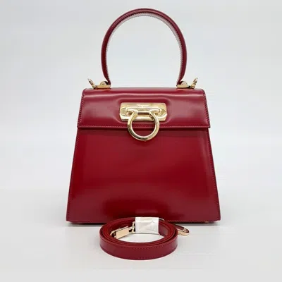 Pre-owned Ferragamo Red Leather Kelly Small Bag