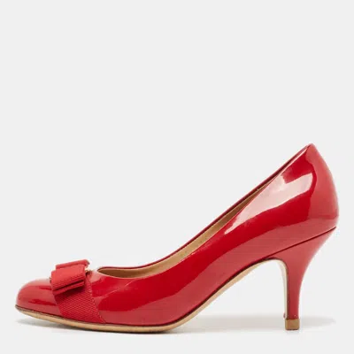 Pre-owned Ferragamo Red Patent Leather Vara Bow Pumps Size 35
