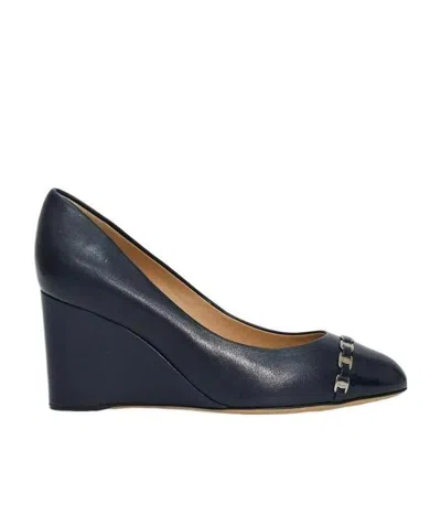 Ferragamo Round Head Heels In Black