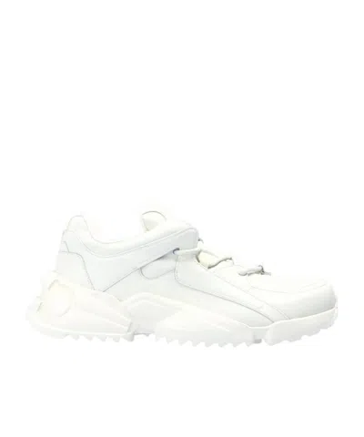 Ferragamo Round Head Low-cut Sneakers In White