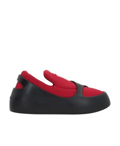 FERRAGAMO ROUND-HEADED CASUAL SHOES