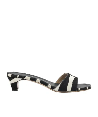 FERRAGAMO ROUND-TOE HIGH-HEELED SANDALS