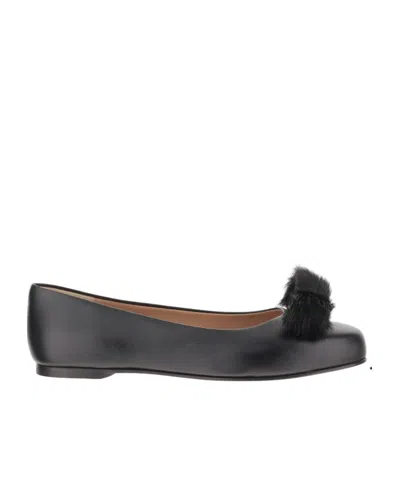 Ferragamo Round-toed Ballet Flats In Black