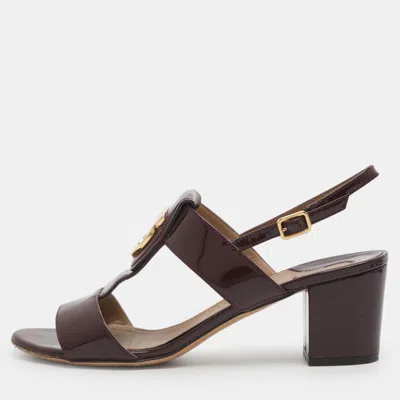 Pre-owned Ferragamo Rovena Size 37.5 Burgundy Patent Leather Slingback Sandals
