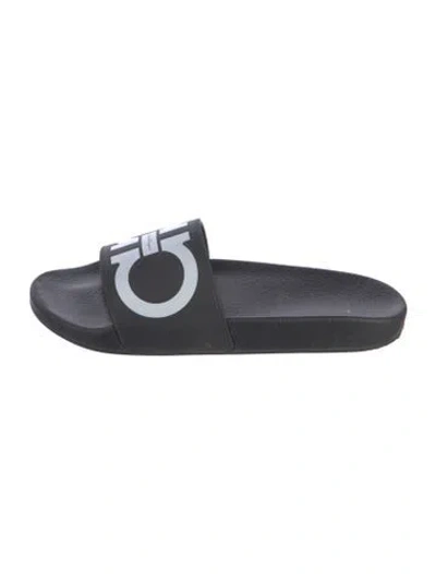 Pre-owned Ferragamo Rubber Graphic Print Slides In Black
