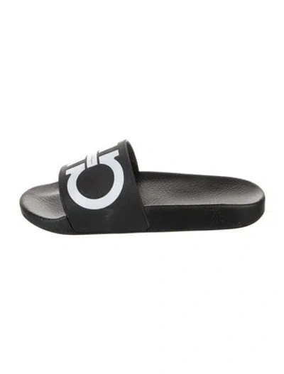 Pre-owned Ferragamo Rubber Graphic Print Slides In Black