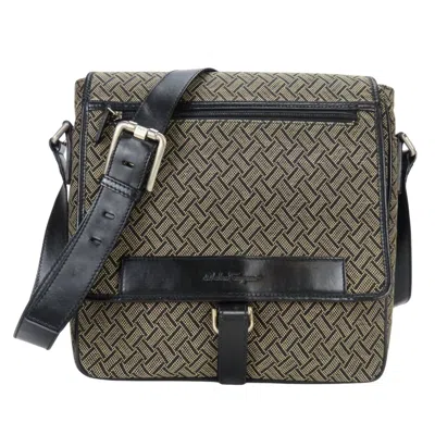 Pre-owned Ferragamo Salvatore  Beige Black Canvas Leather Shoulder Bag () In Beige, Black