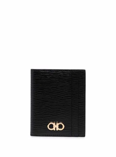 Ferragamo Men Hammered Leather Gancini Bi-fold Card Holder In Black