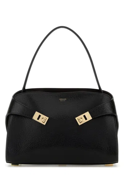 FERRAGAMO BORSA A SPALLA HUG SOFT MEDIA IN PELLE NERA  DONNA