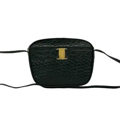Pre-owned Ferragamo Salvatore  Black Leather Pochette Shoulder Bag ()