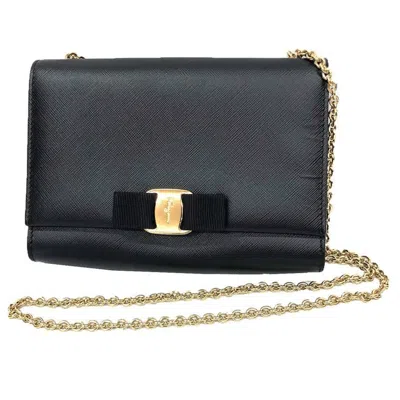 Pre-owned Ferragamo Salvatore  Black Leather Pochette Shoulder Bag ()