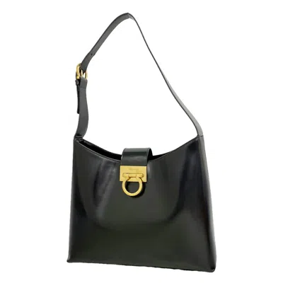 Pre-owned Ferragamo Salvatore  Black Leather Shoulder Bag ()