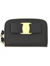 Ferragamo Vara Bow Leather Card Holder In Black