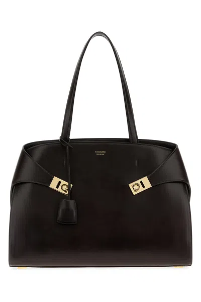 FERRAGAMO BORSA SHOPPING HUG IN PELLE TESTA DI MORO  UOMO