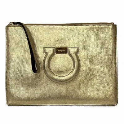 Pre-owned Ferragamo Salvatore  Gancini Gold Leather Clutch Bag ()