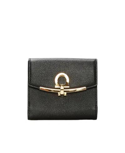 Ferragamo Salvatore  Gancini Plaque Bi-fold Wallet In Black