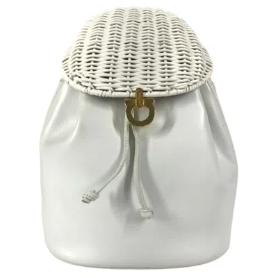 Pre-owned Ferragamo Salvatore  Gancini White Straw Leather Backpack ()