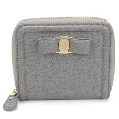 Pre-owned Ferragamo Salvatore  Gray Leather Wallet (bi-fold) ()