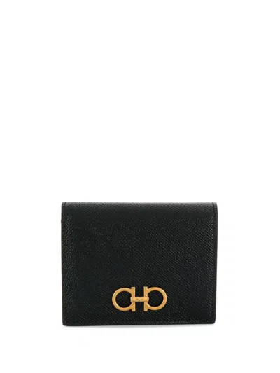 FERRAGAMO SALVATORE FERRAGAMO HAMMERED LEATHER GANCINI COMPACT WALLET ACCESSORIES
