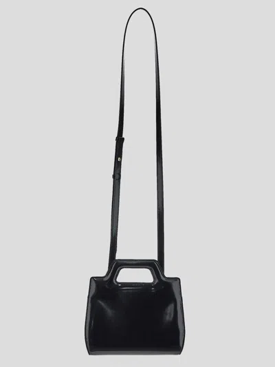 Ferragamo Salvatore  Handbags. In Black Black