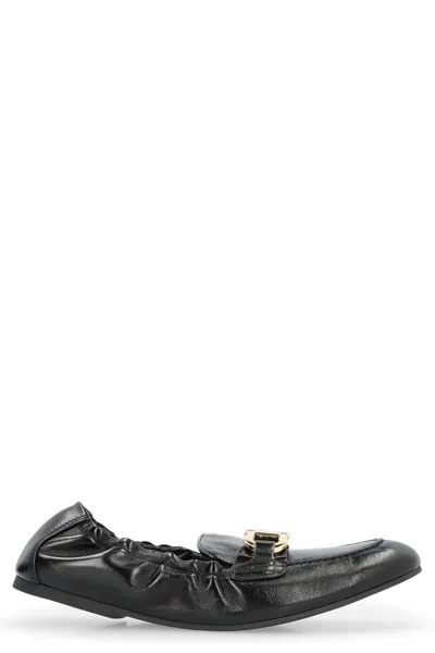 FERRAGAMO SALVATORE FERRAGAMO JODIE LEATHER LOAFERS