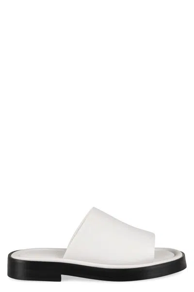 FERRAGAMO SALVATORE FERRAGAMO LEATHER SLIDES