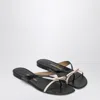 Ferragamo Black Leather Sandals With Thong Strap In Burgundy