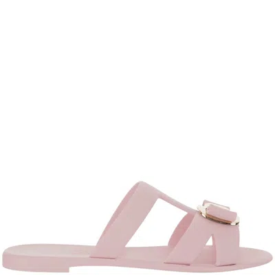 FERRAGAMO SALVATORE FERRAGAMO NEW VARA RUBBER SANDALS